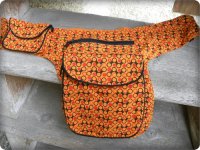 Seitentasche Retrodots orangerot M